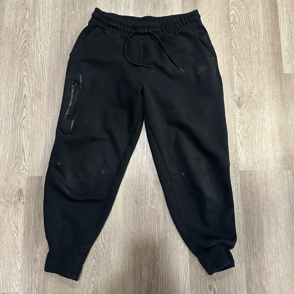 Nike tech fleece pants